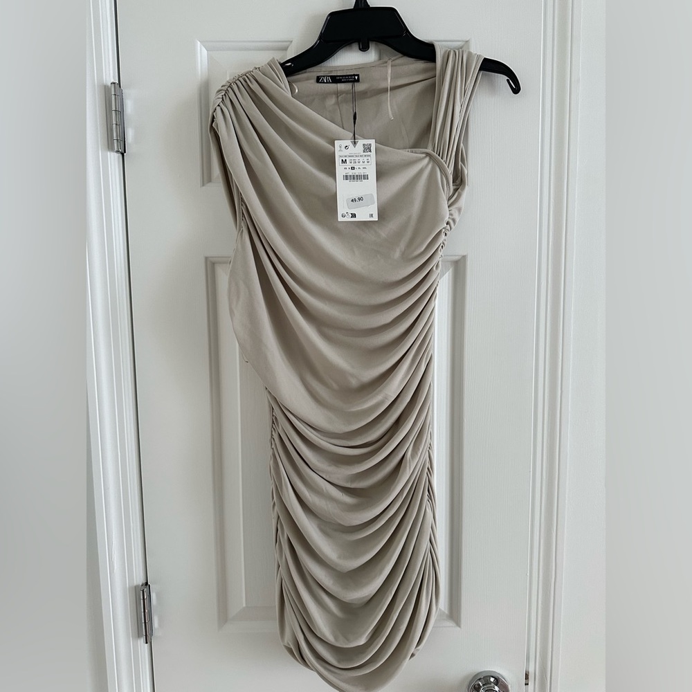 NWT Zara Ruched Dress